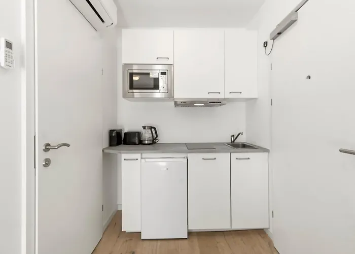 Cozy With Ac - 15 Min To Center *